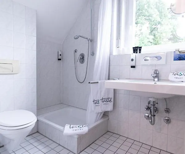 Hotell Taste Smart 3*